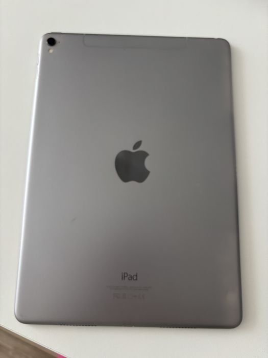 Vand iPad Pro 9.7” 256GB Wi-Fi + Cellular