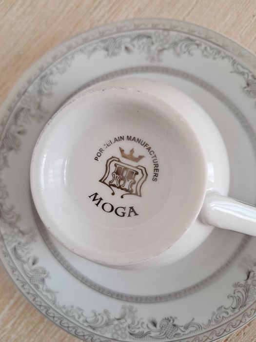 Serviciu cafea 12 piese din porțelan fin cu Filigran Platina, nou în cutie