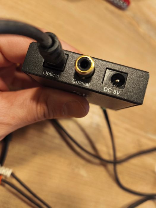 Convertor audio digital-analog