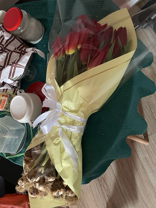 Цветы, два букета