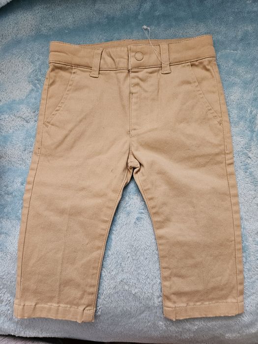 Pantaloni noi, pentru bebelus 6-9 luni