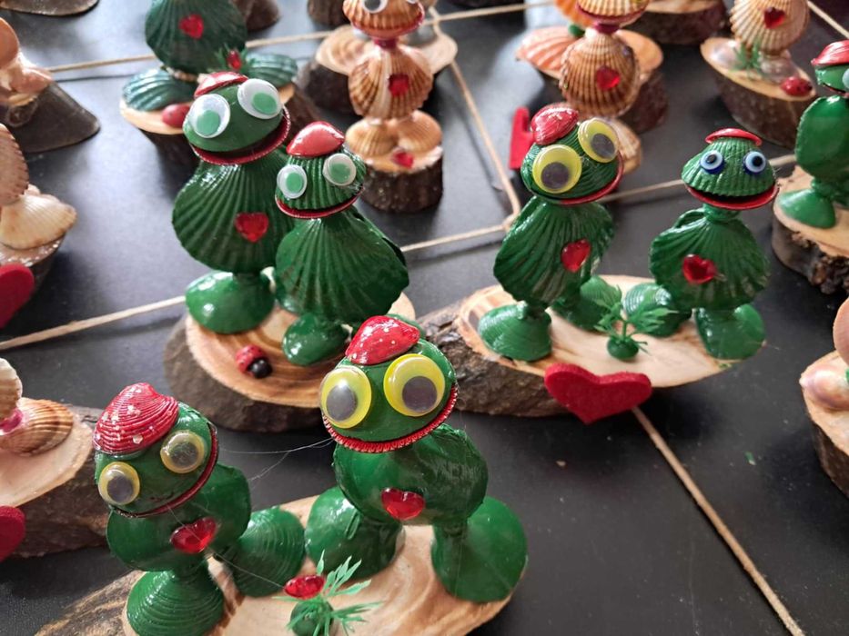 Подарък за Св.Валентин, жаби, щъркели(ръчна изработка)