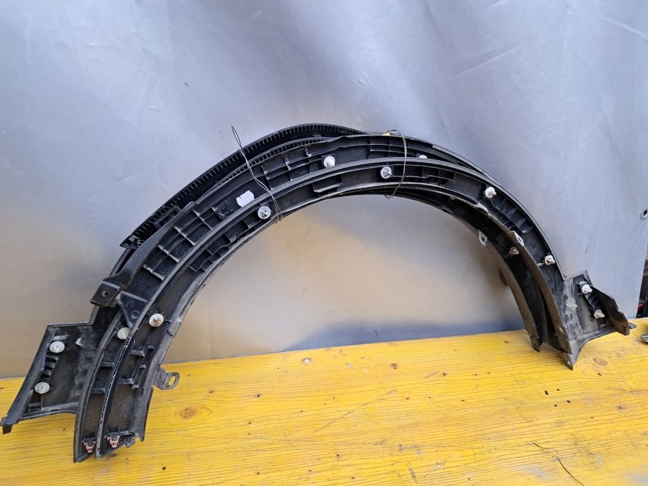 Лайсна  калник врата Suzuki SX4 S- Cross