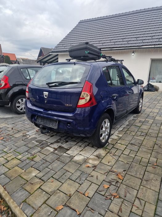Vând Dacia sandero 2009 1.2  -benzina