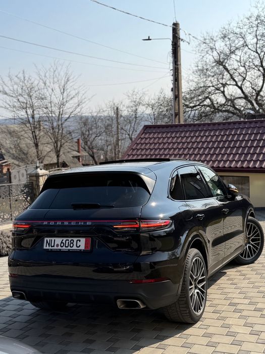 PORSCHE Cayenne 0 — imagine 4