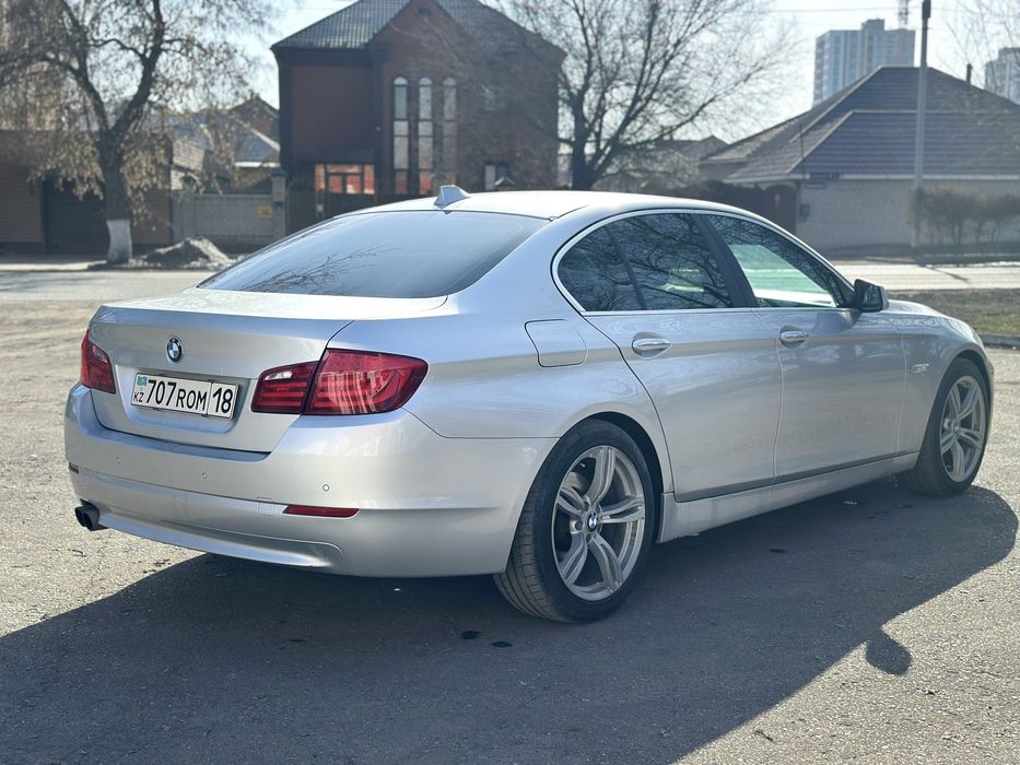 Продам BMW F10 520i