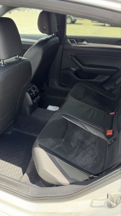 Vw Arteon 2.0 TDI R line alb
