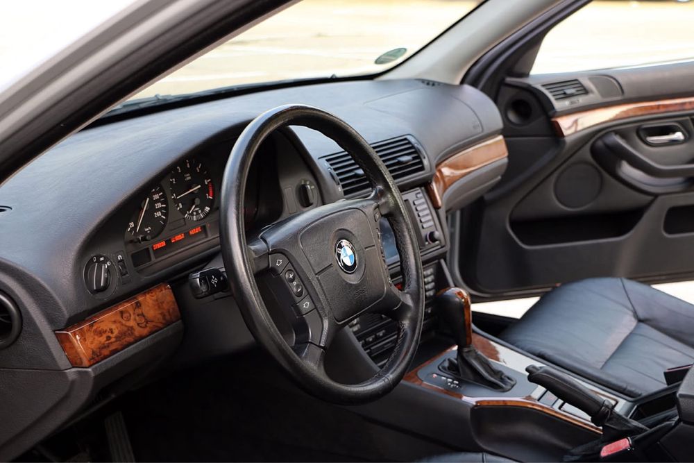 BMW 5 Series 2000 — imagine 5