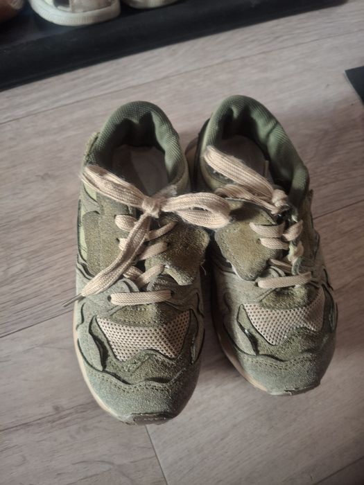 Продам кроссовки за 1000т