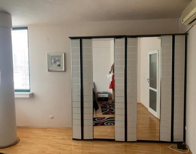 Дава се под наем Двустаен апартамент в Пловдив, Кършияка - 70 кв.м за 459 € - Снимка #3