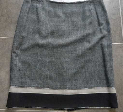 Compleu de dama elegant  marimea 44 format  din 3 piese de stofa