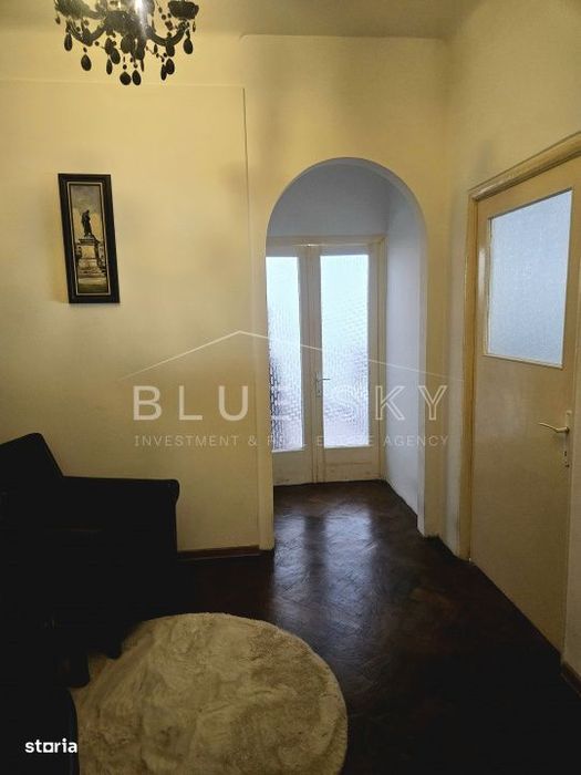 Apartament 2 camere + pod amenajat, situat pe Str. Ștefan cel Mare