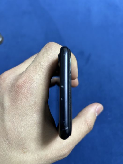 Обменяю iphone 7 и redmi note 9