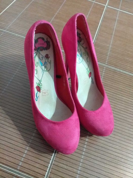 Pantofi eleganti cu toc 38
