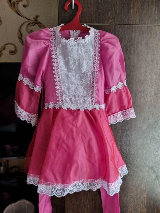 Продам новогодний костюм Мальвины