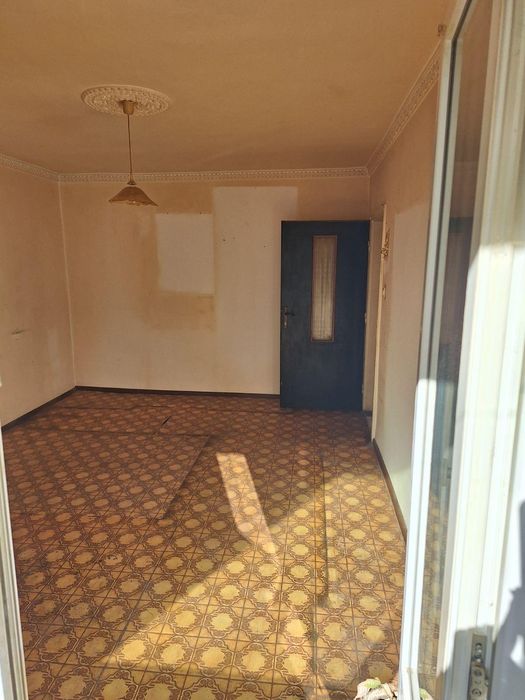 Продава се Едностаен апартамент в Бургас, Славейков - 41 кв.м за 1781 €/кв.м - Снимка #2