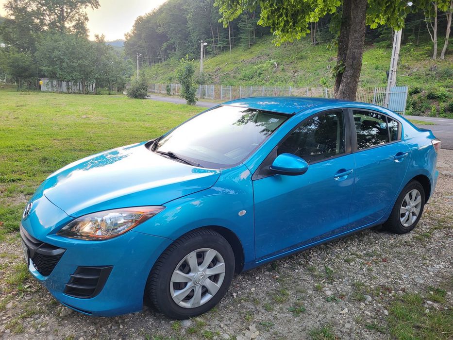 MAZDA 3 2010