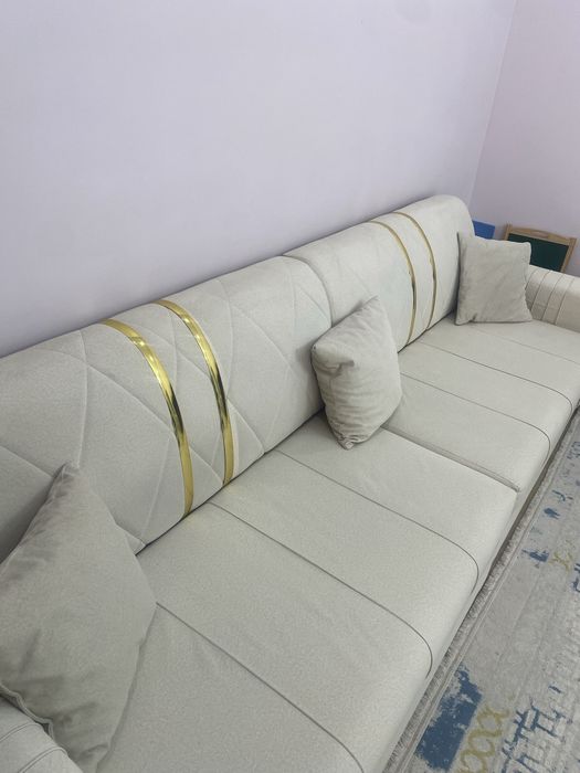Продам диван 3 метра