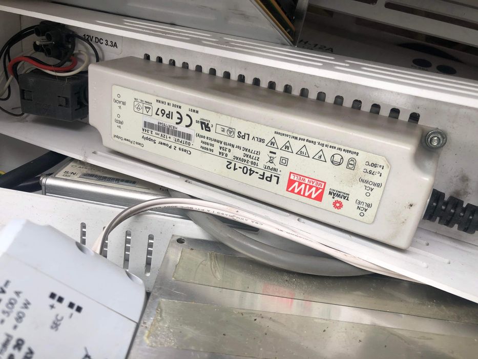 Surse alimentare led 12V Mean Well