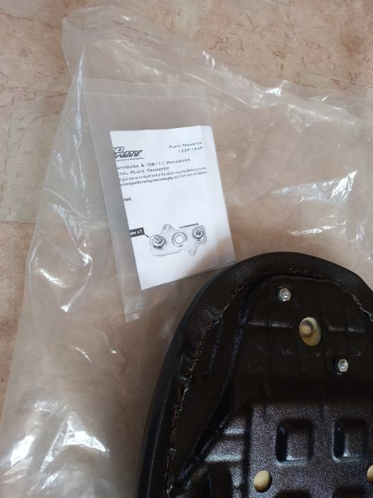 Suzuki GSXR1300 Hayabusa Седалки Аксесоари