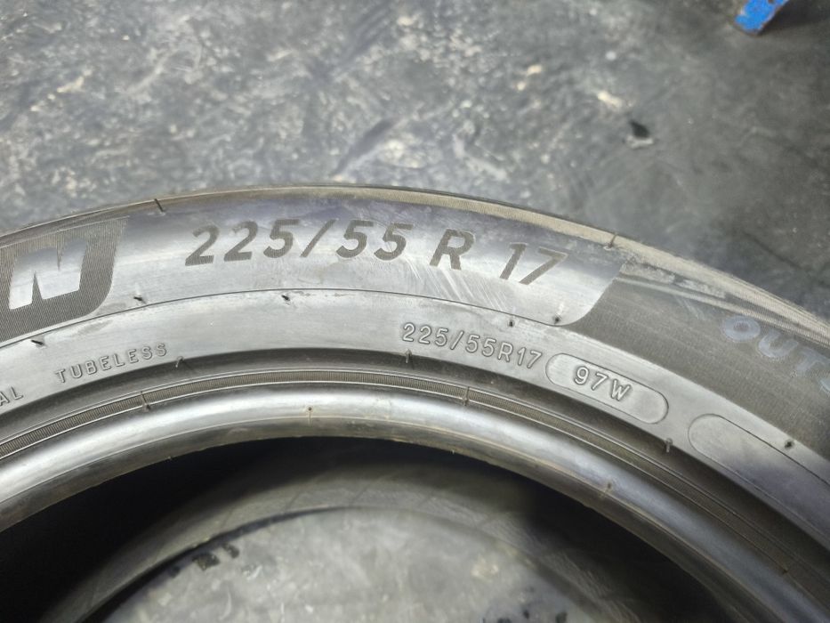 225-55-R17 Michelin primacy 4