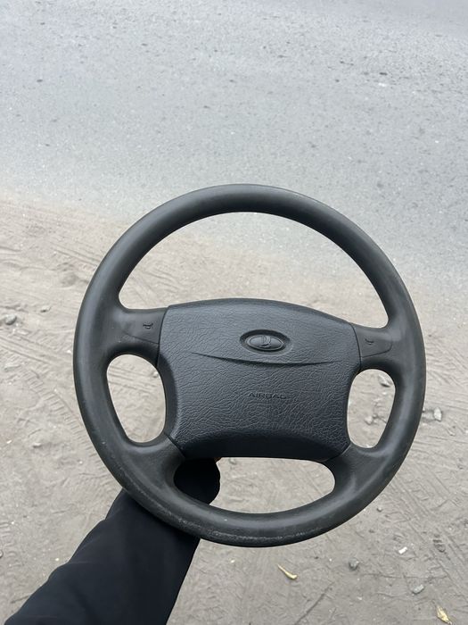 Продам руль от приоры