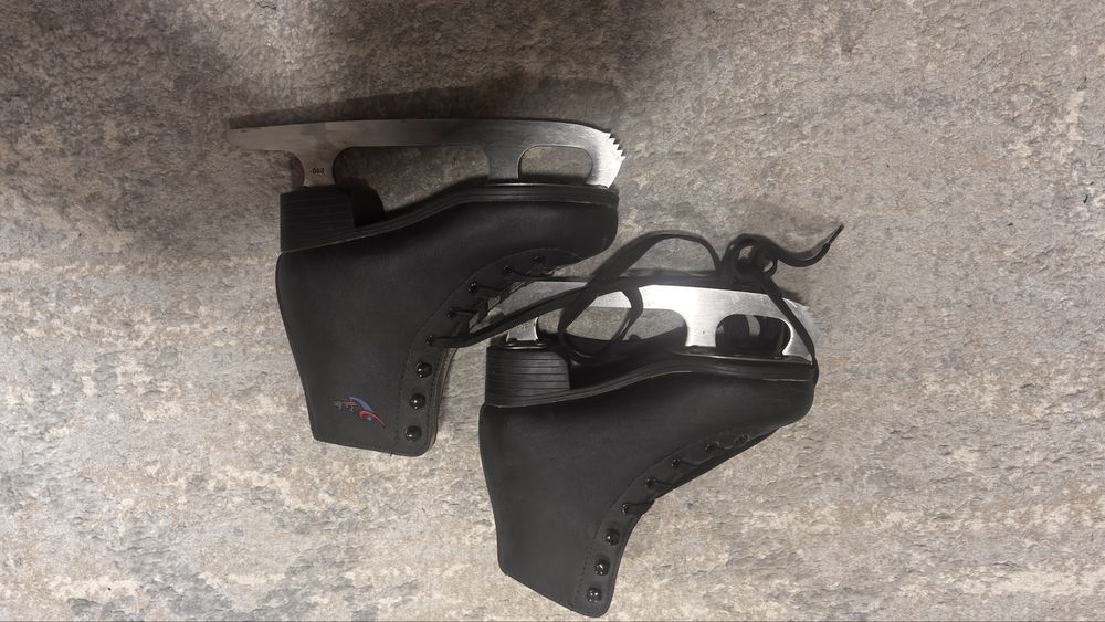 Детские фигурные коньки 32р