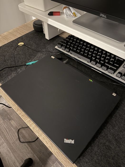 Lenovo Thinkpad T61 core 2 duo 2.2 ghz t7500 nvidia