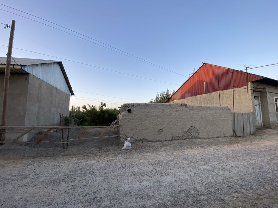 Yer maydoni sotiladi (7,5)sotix