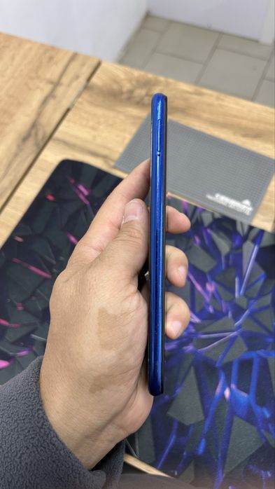 Продам Redmi Note 7 / 64 Gb