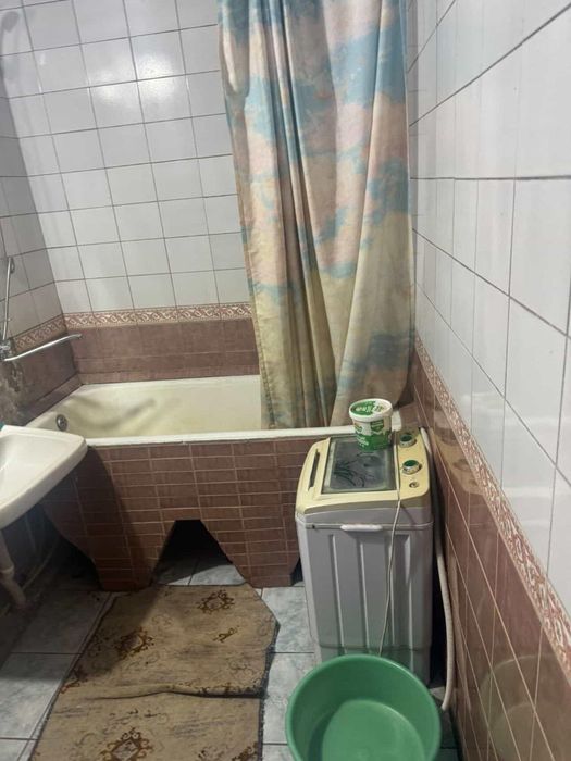 Аренда квартиры 1/4/4 Алмазарский район.  Каракамыш . М. Беруний студ.