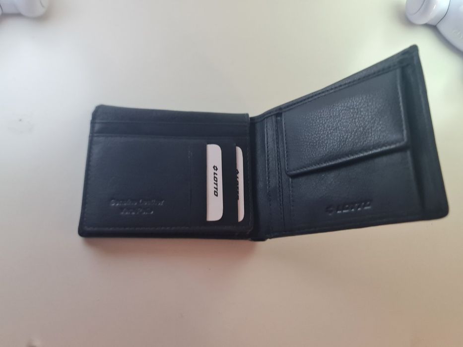 Два мъжки портфейли от 100% естествена кожа