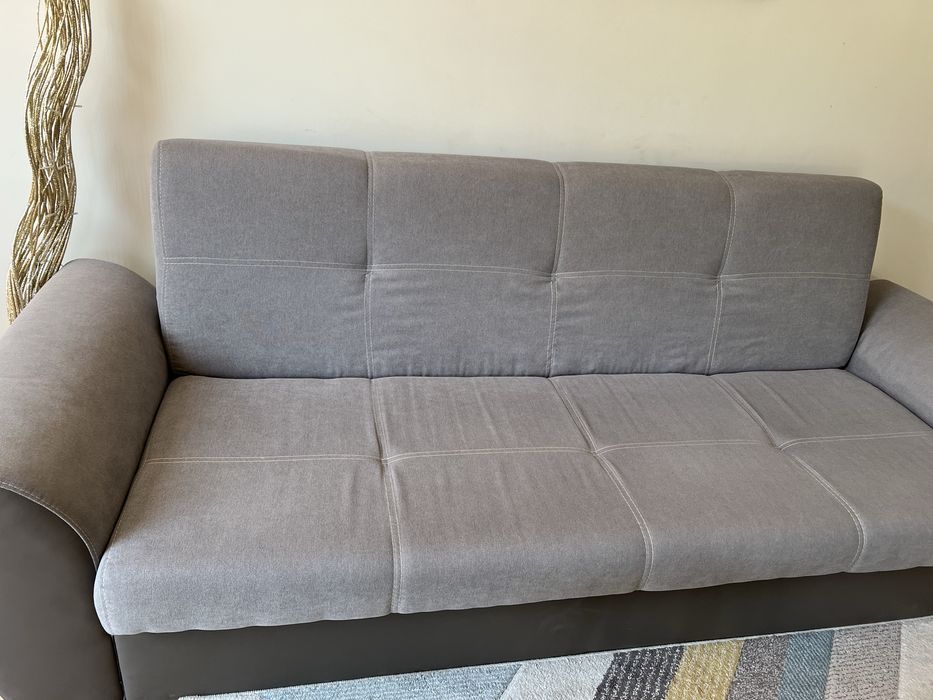 Разтегателен диван