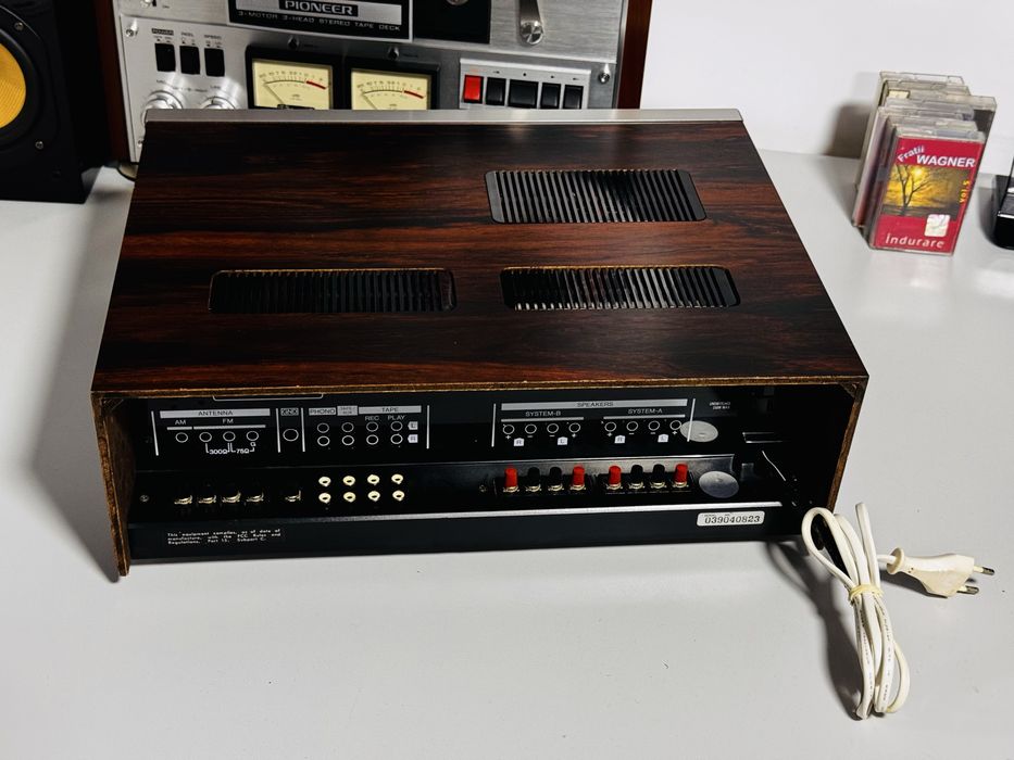 Amplituner/amplificator SANSUI G-4700,carcasă lemn,Impecabil,50W/canal