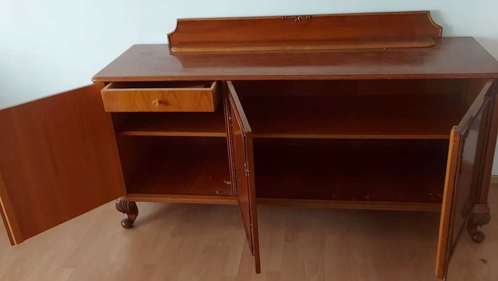 Servanta Vintage cu 3 usi stil Florentin; Bufet cu rafturi si sertare