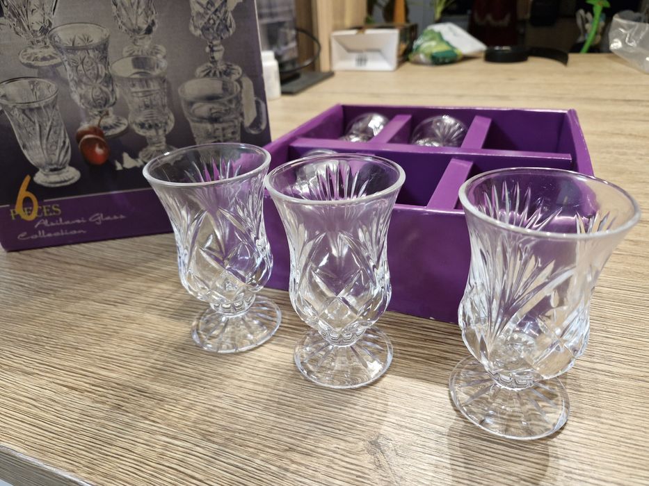 Vand Set 6 pahare pentru vin RAWI