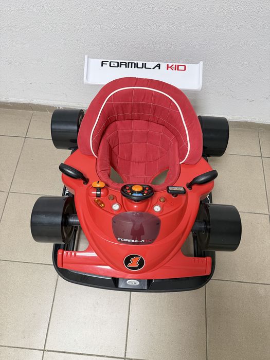 Formula Kid проходилка със звуци и играчки