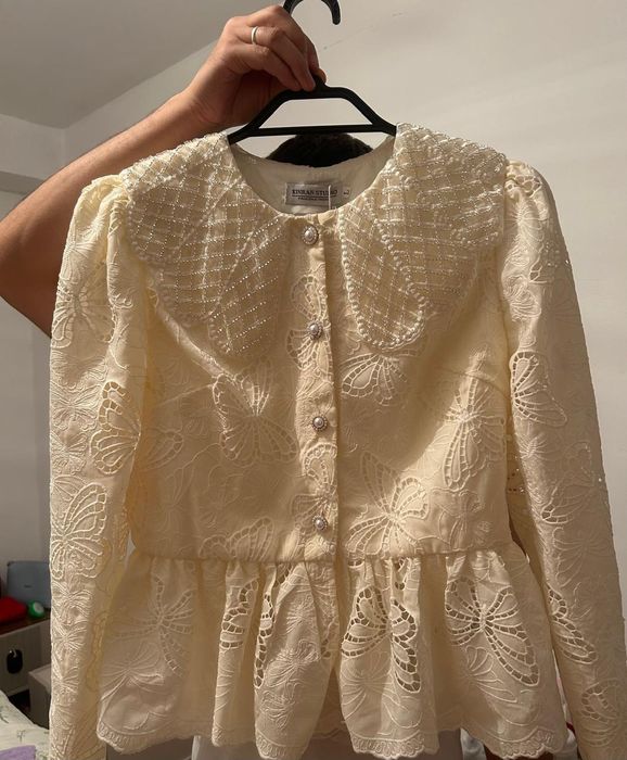 Жаңа көйлек киілмеген