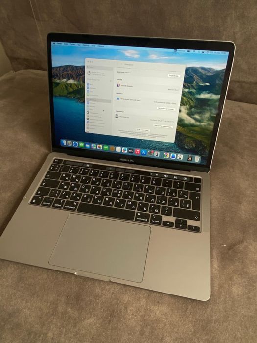 Macbook m1 хороши состояние