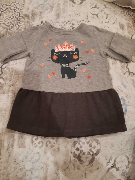 Дълъг бебешки гащеризон и две рокли