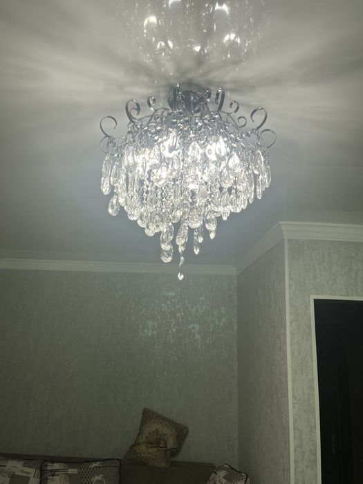 Продается люстра