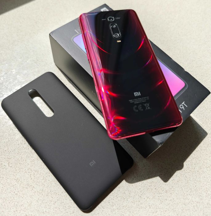 Продавам Xiaomi Mi 9T