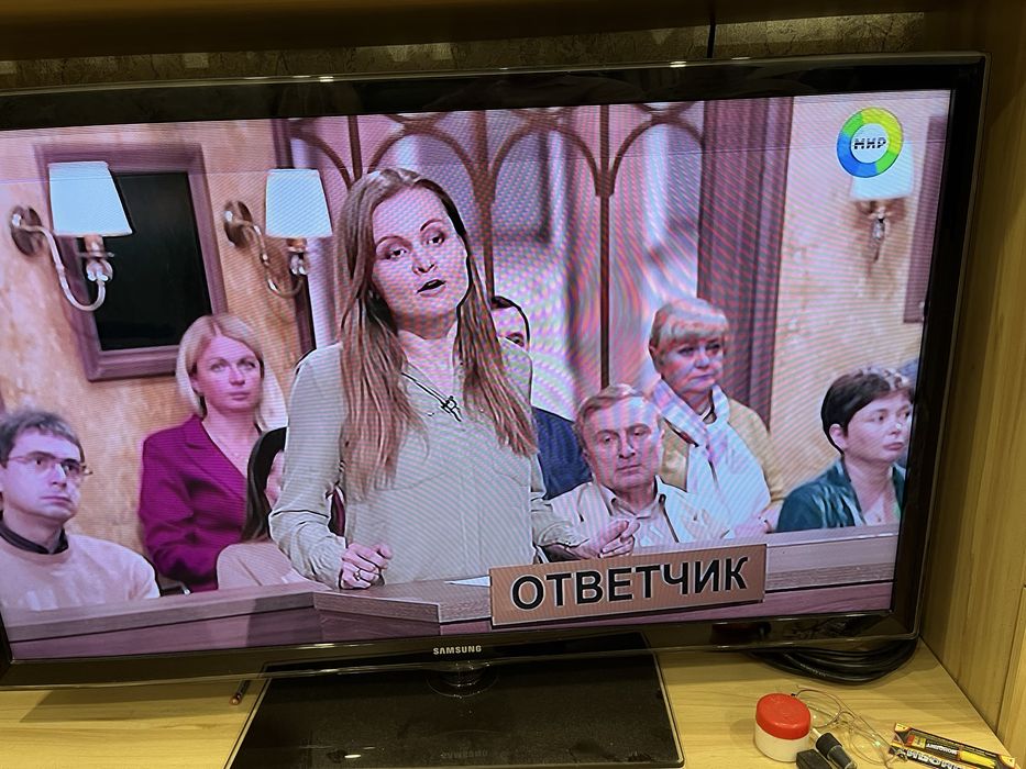 Продам срочно телевизор