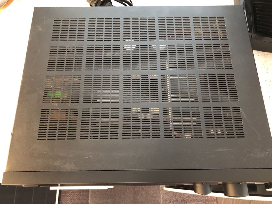 Yamaha AX-590 Стерео