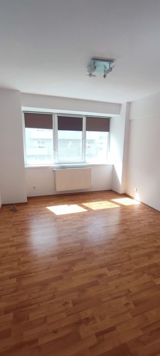 Închiriez apartament 2 camere Bulevardul Gării