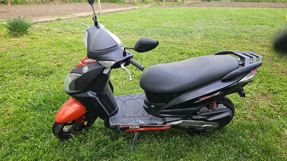 Скутер Sym JET4