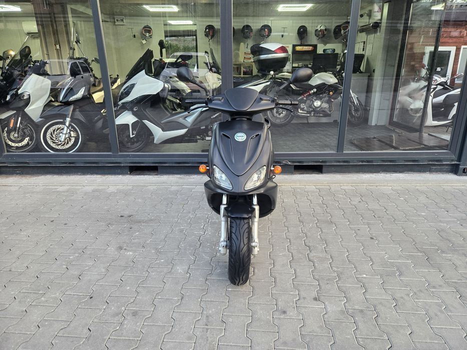 Benelli Velvet 400 cc - Garantie - Transport Gratuit