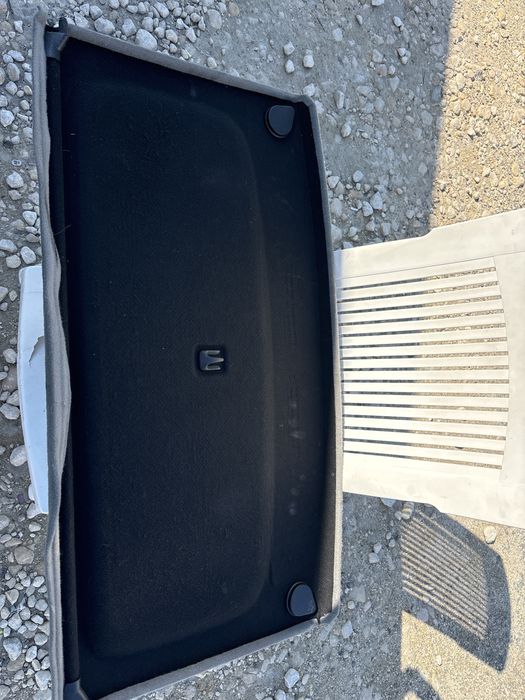 Кора за багажник за Голф 4 хечбек