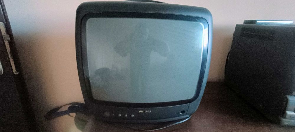 телевизори Сони,Филипс