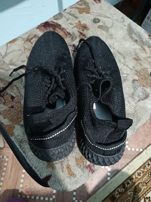 Кроссовки женский